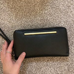Steve Madden Wristlet